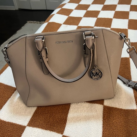 Michael Kors Handbag - Picture 2 of 4